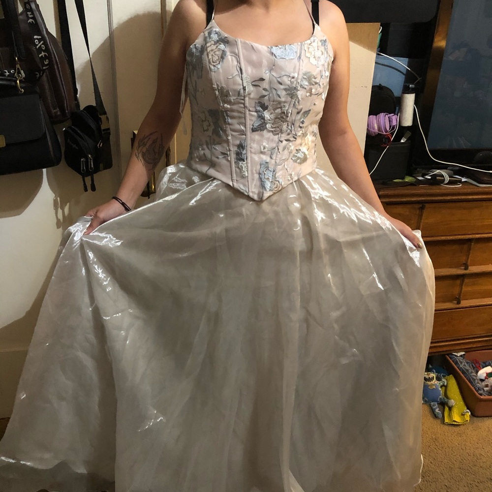 Wedding/quinceañera dress